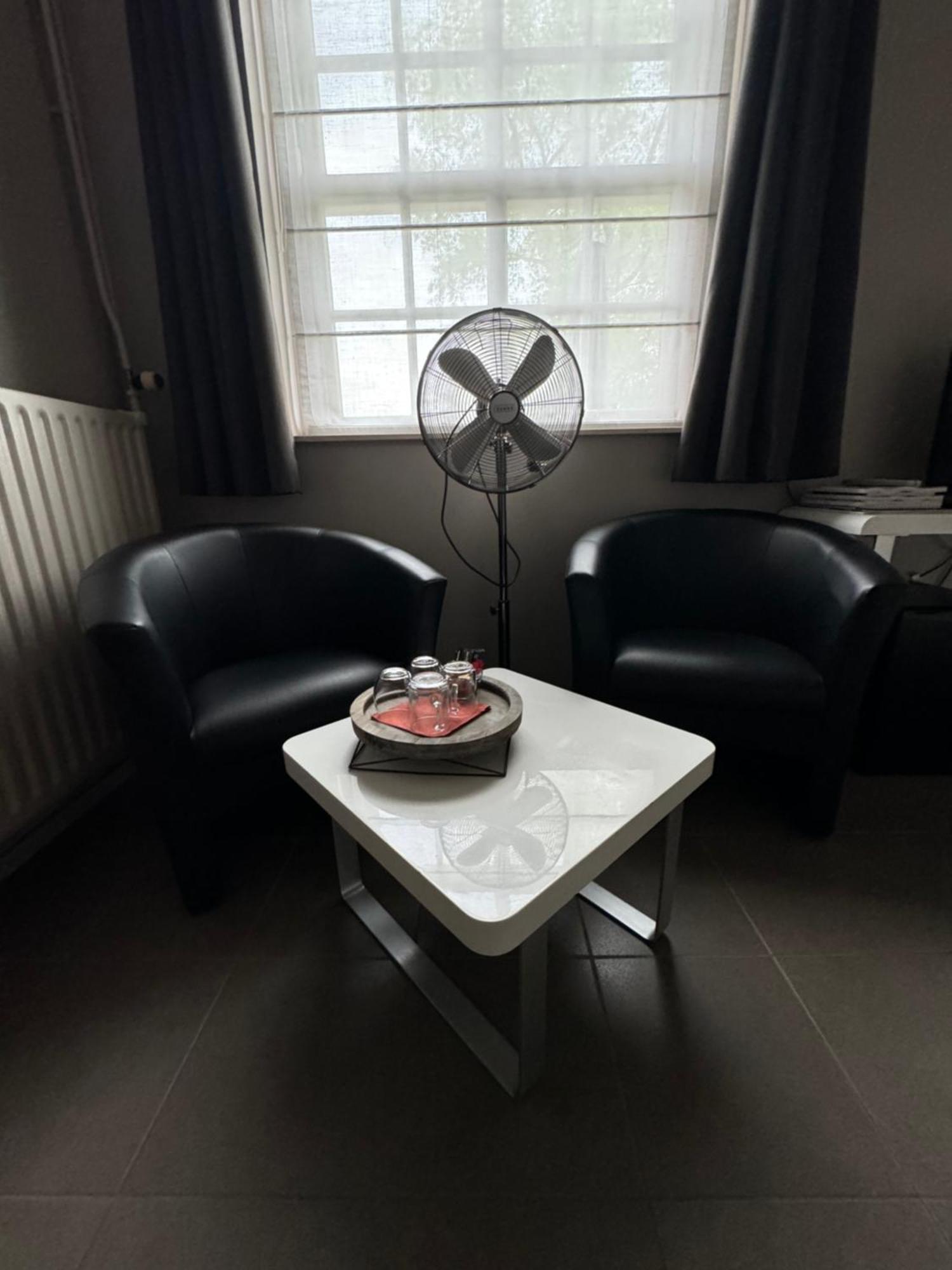 슬루이스 Ouwe Schuure B&B 외부 사진