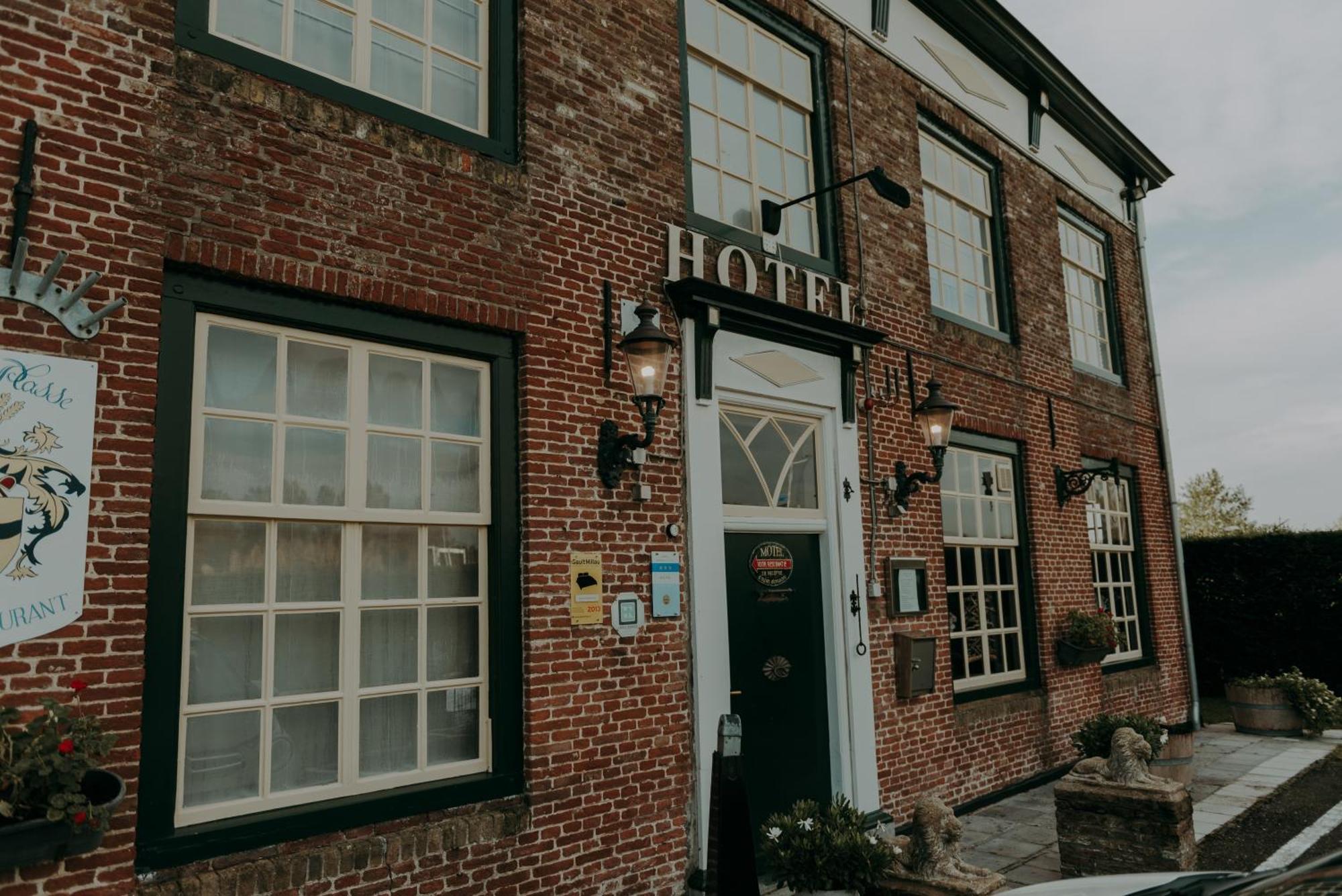슬루이스 Ouwe Schuure B&B 외부 사진